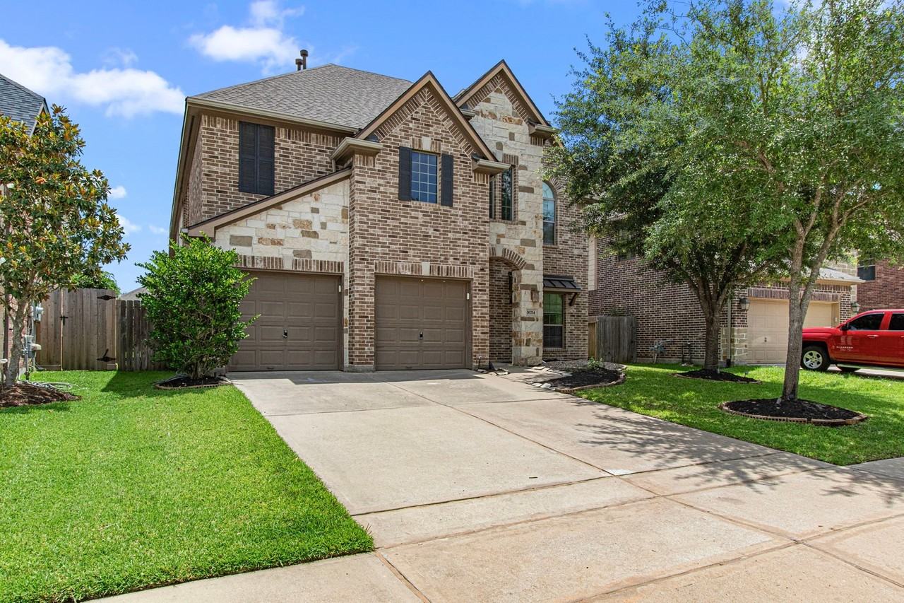 16714 Radiant Lilac Trl - Photo 2 of 36