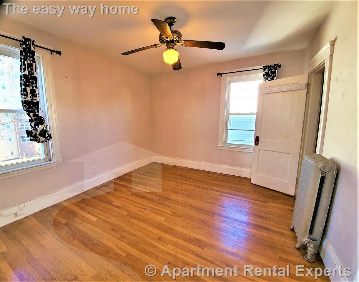 39 Waterhouse St #3 - Photo 6 of 13