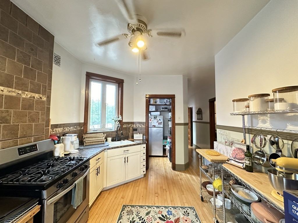 3242 S Racine Ave #5 - Photo 3 of 20