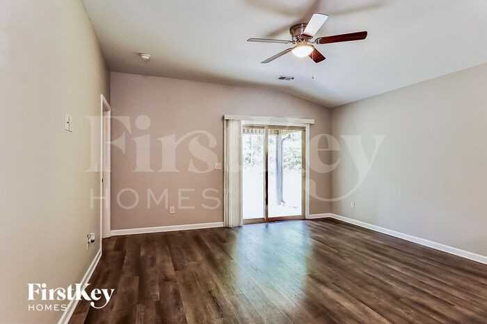 321 Reed Way - Photo 3 of 15