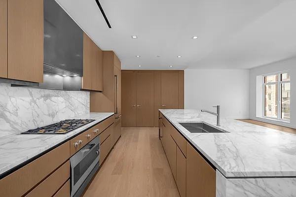 W 22nd St #4DE - Photo 5 of 20