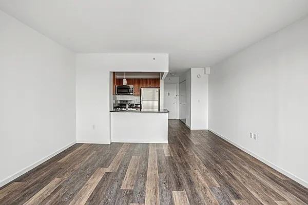 Chrystie St #408 - Photo 6 of 16