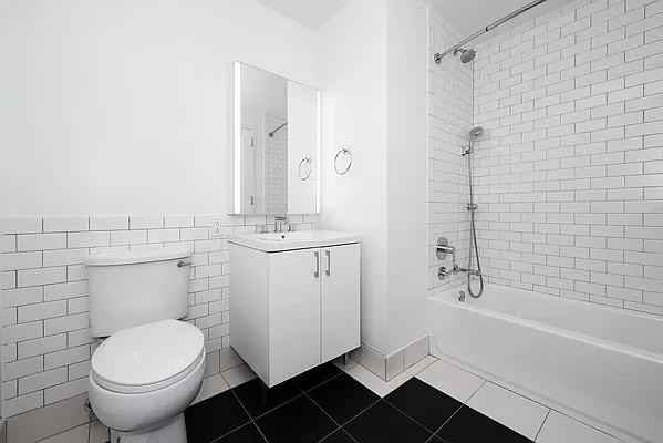 Pine St #1802 - Photo 7 of 20