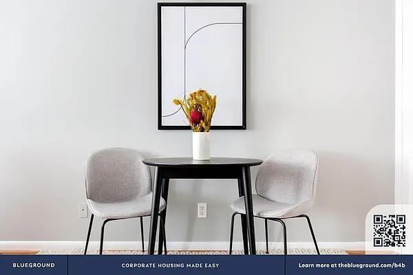 W 24th St #7L - Photo 5 of 20