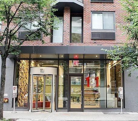 W 15th St #106 - Photo 2 of 9