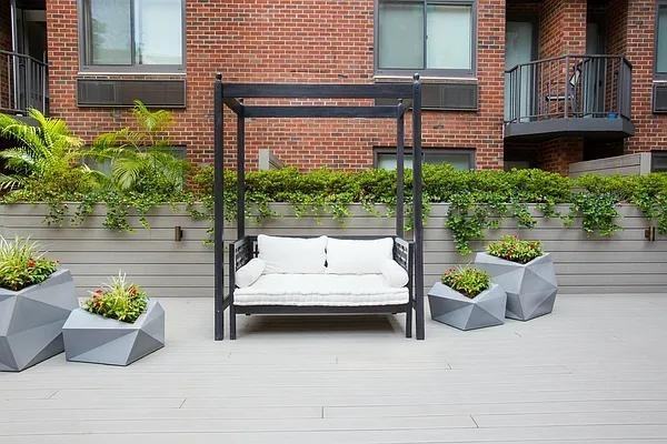 W 15th St #106 - Photo 6 of 9