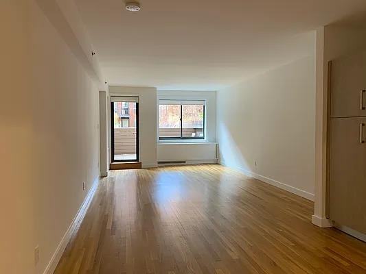 W 15th St #111 - Photo 2 of 7