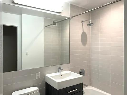 W 15th St #111 - Photo 4 of 7