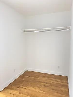 W 15th St #111 - Photo 5 of 7