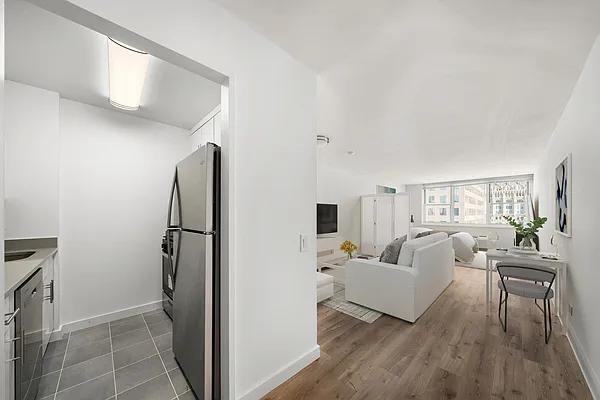 S End Ave #15H - Photo 3 of 18