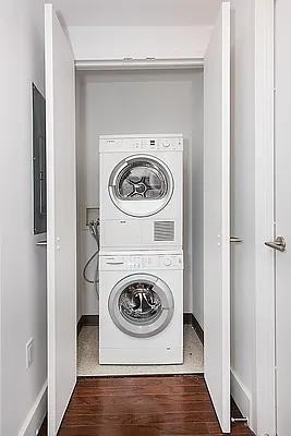 W 21st St #1207 - Photo 5 of 16