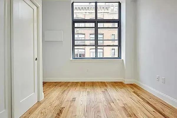 E 22nd St #02R - Photo 4 of 18