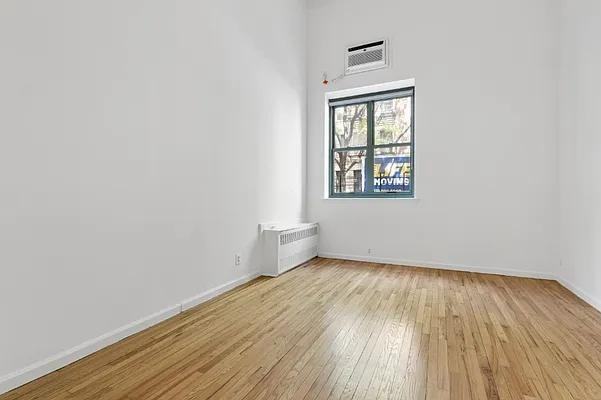 E 22nd St #GLR - Photo 3 of 16