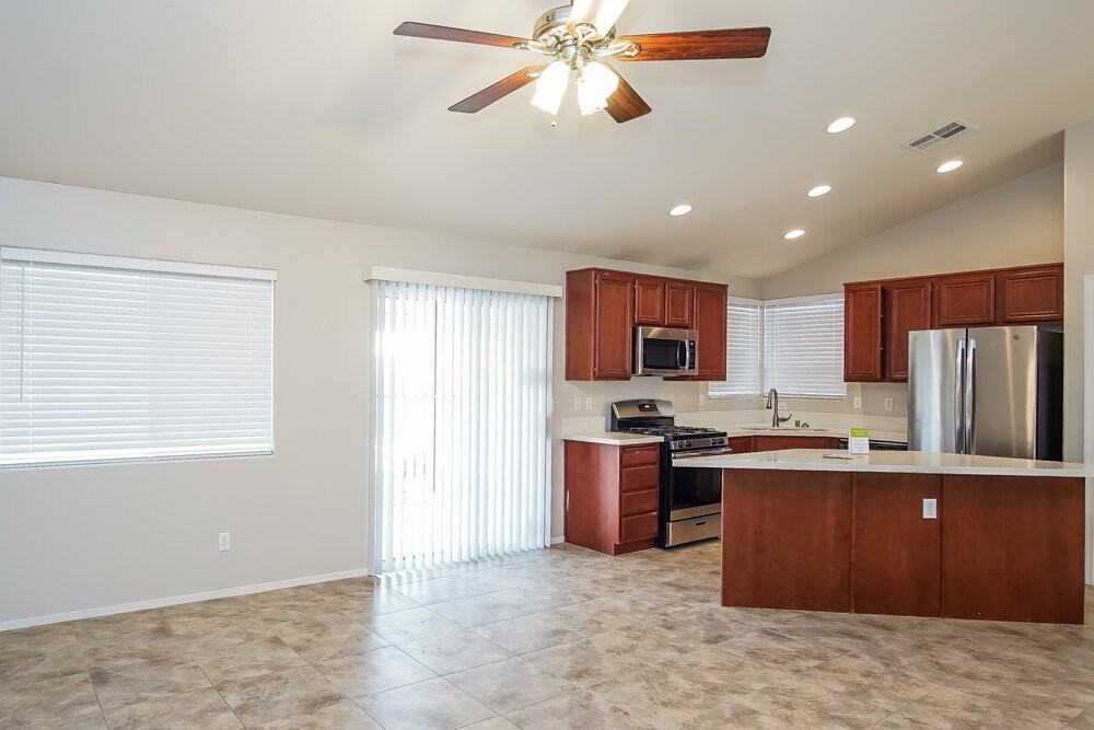 2602 Tropical Sands Ave - Photo 3 of 15