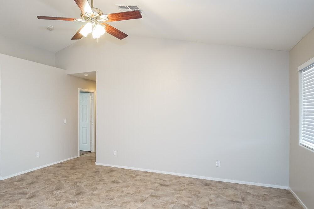 2602 Tropical Sands Ave - Photo 4 of 15