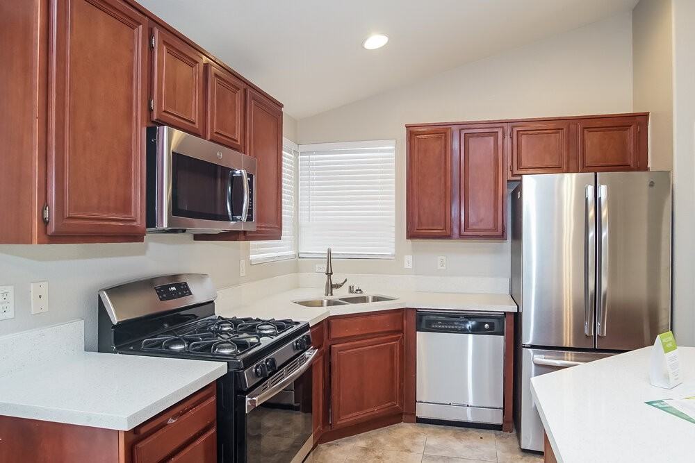 2602 Tropical Sands Ave - Photo 7 of 15