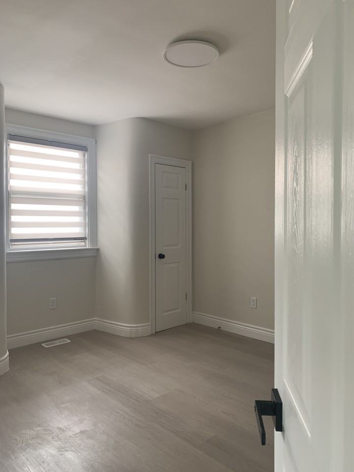 61 Lightbourn Avenue - Photo 3 of 11