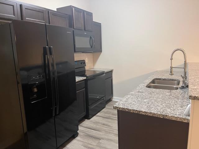 5263 N Toben Ct - Photo 2 of 4