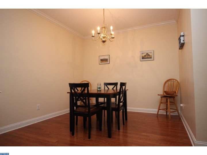 75 Warwick Rd - Photo 2 of 25