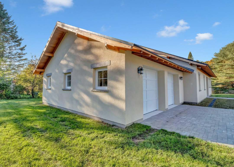 7 Meadow Ln - Photo 3 of 15