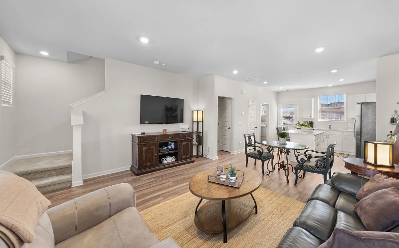 2709 Fordham St - Photo 4 of 20