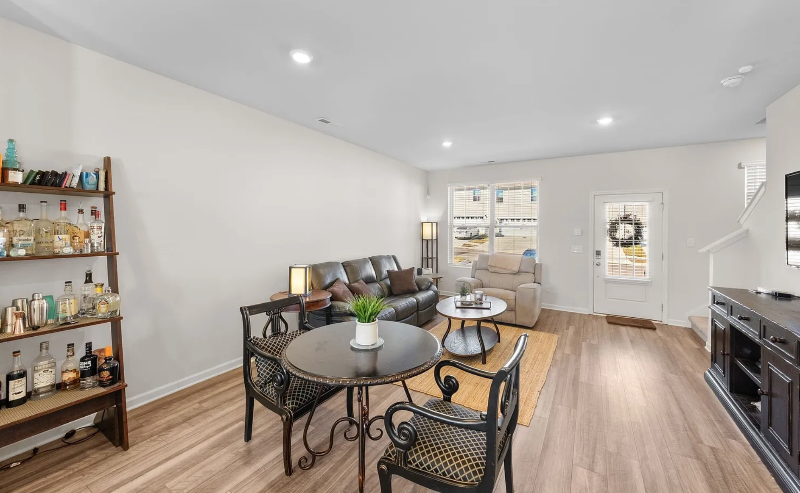 2709 Fordham St - Photo 6 of 20