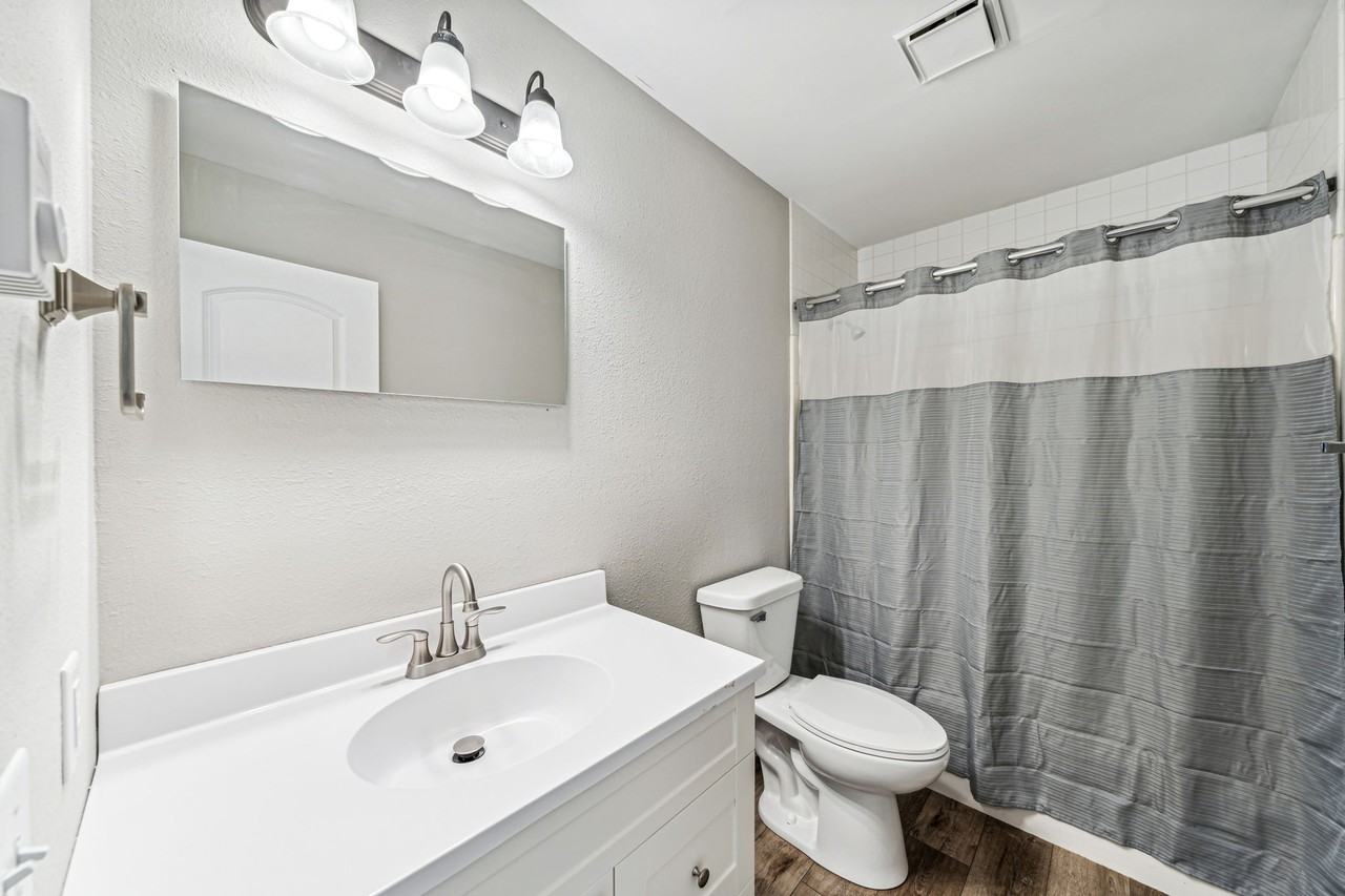 120 Emory Dr #2 - Photo 4 of 7