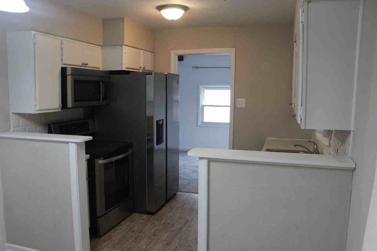 1523 W 17th St N #NA - Photo 2 of 15