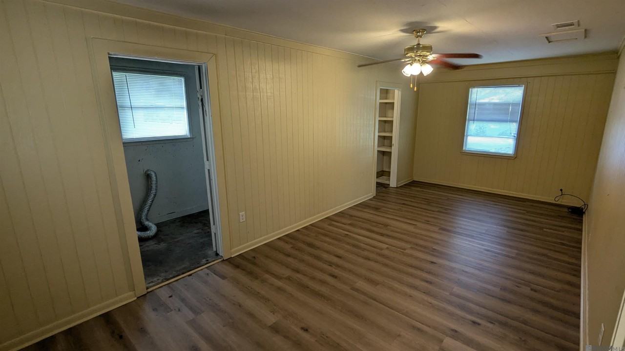 2425 Mchugh Rd - Photo 6 of 12