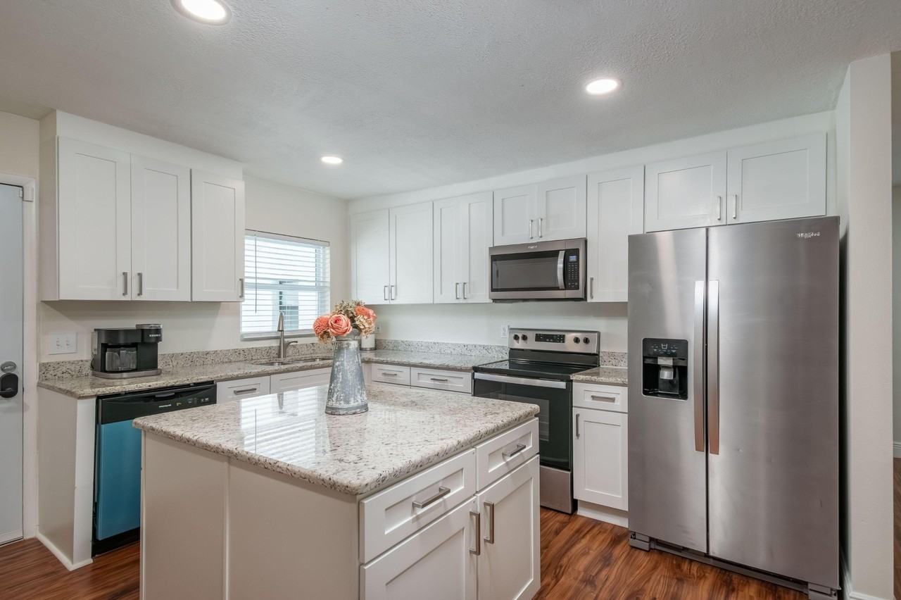 Southwest 3rd Street - Photo 3 of 14