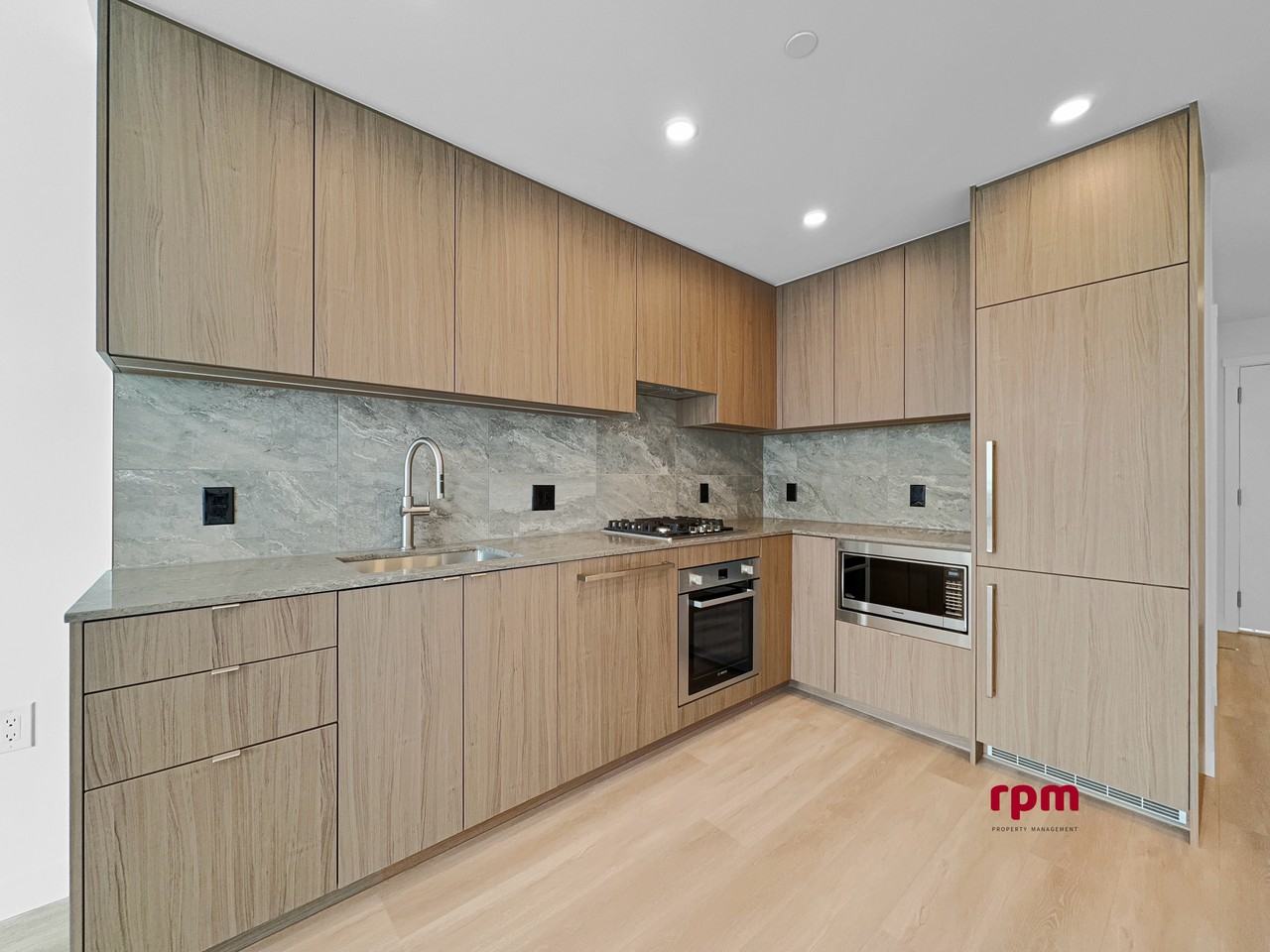 626 Claremont Street - Photo 2 of 22