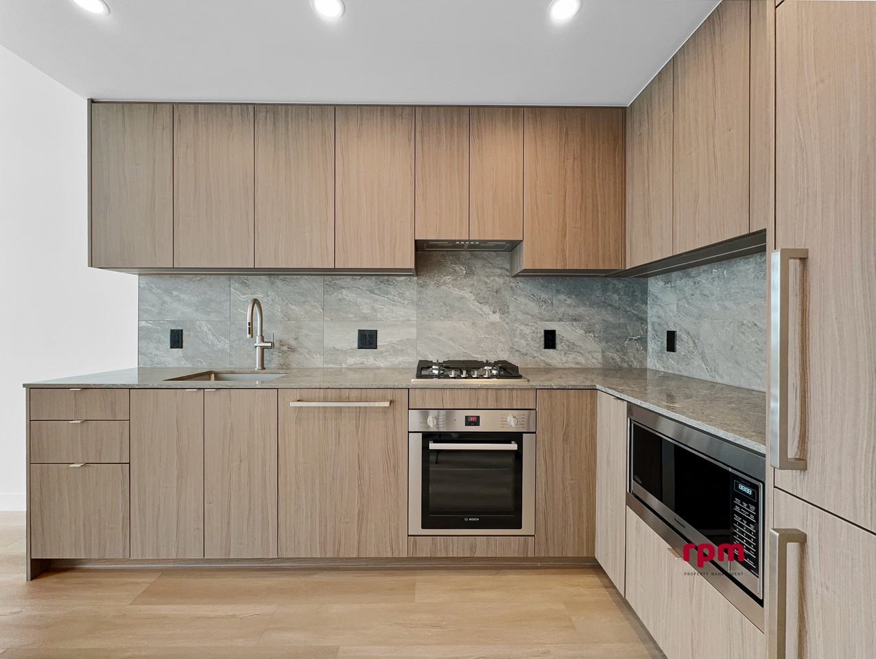 626 Claremont Street - Photo 3 of 22