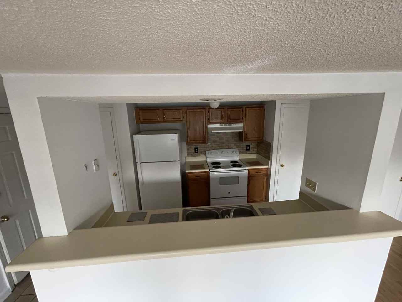 1600 Arlyn Circle #H - Photo 2 of 29