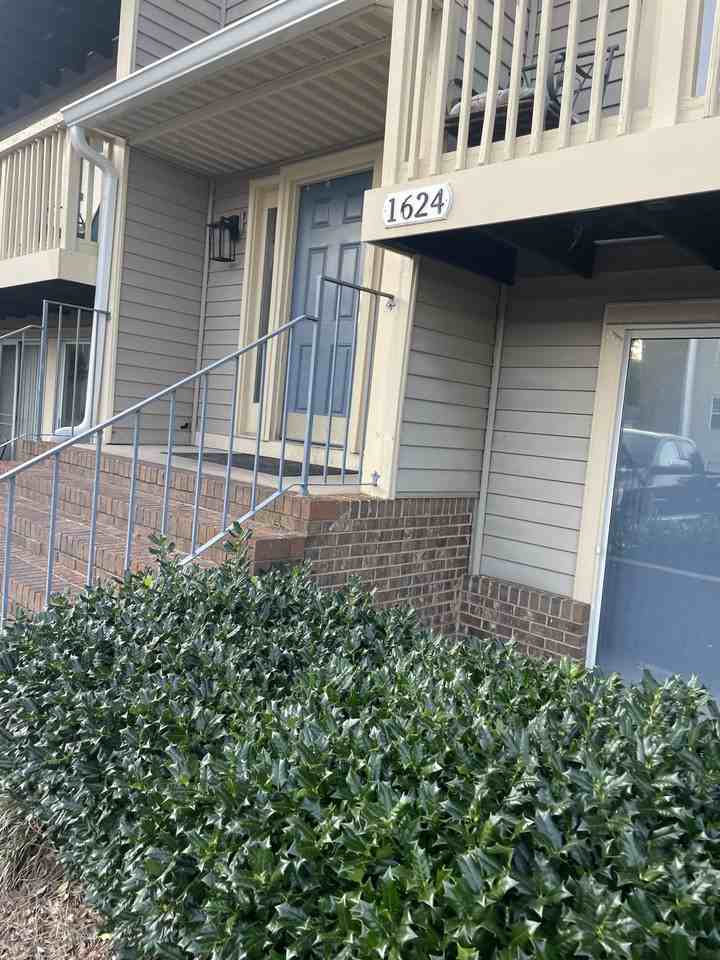 1600 Arlyn Circle #H - Photo 7 of 29