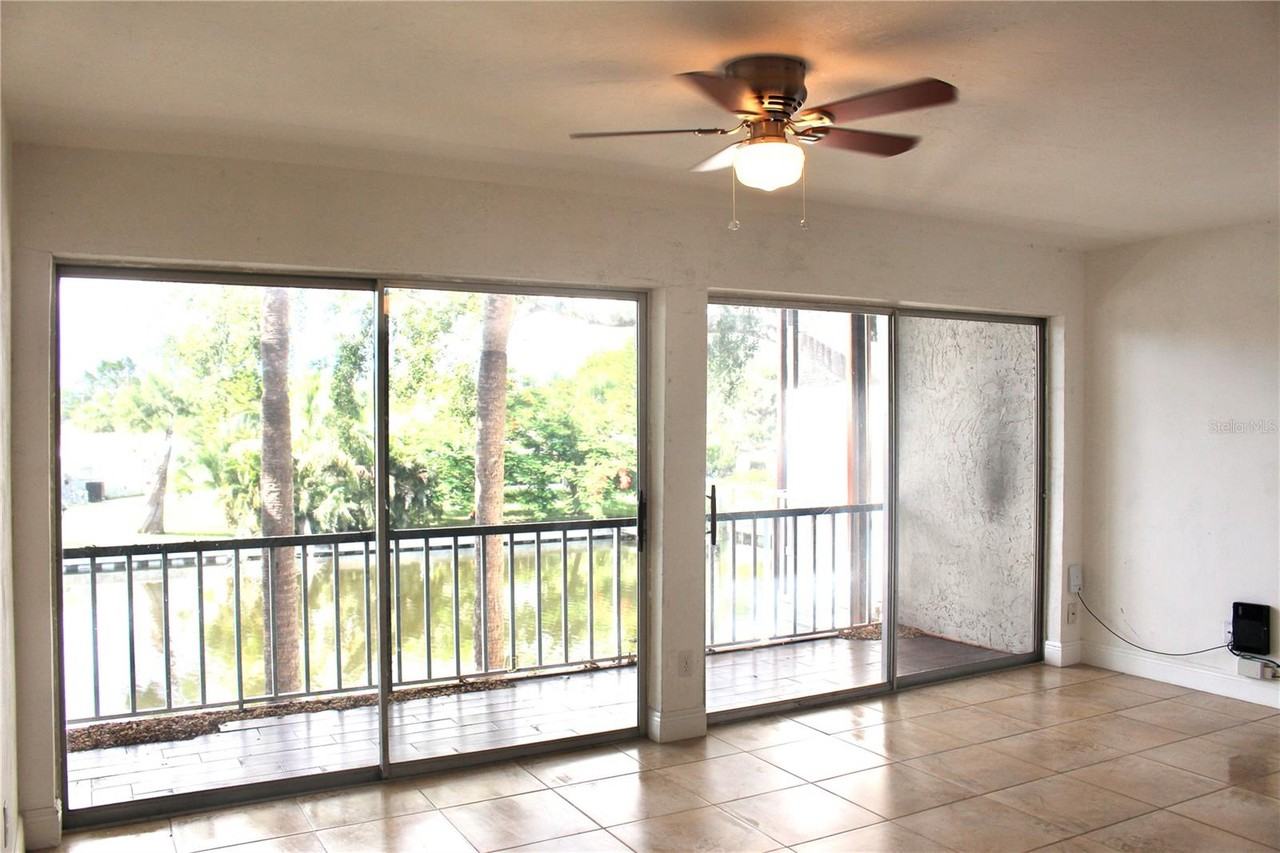 9101 Tudor Dr - Photo 3 of 33