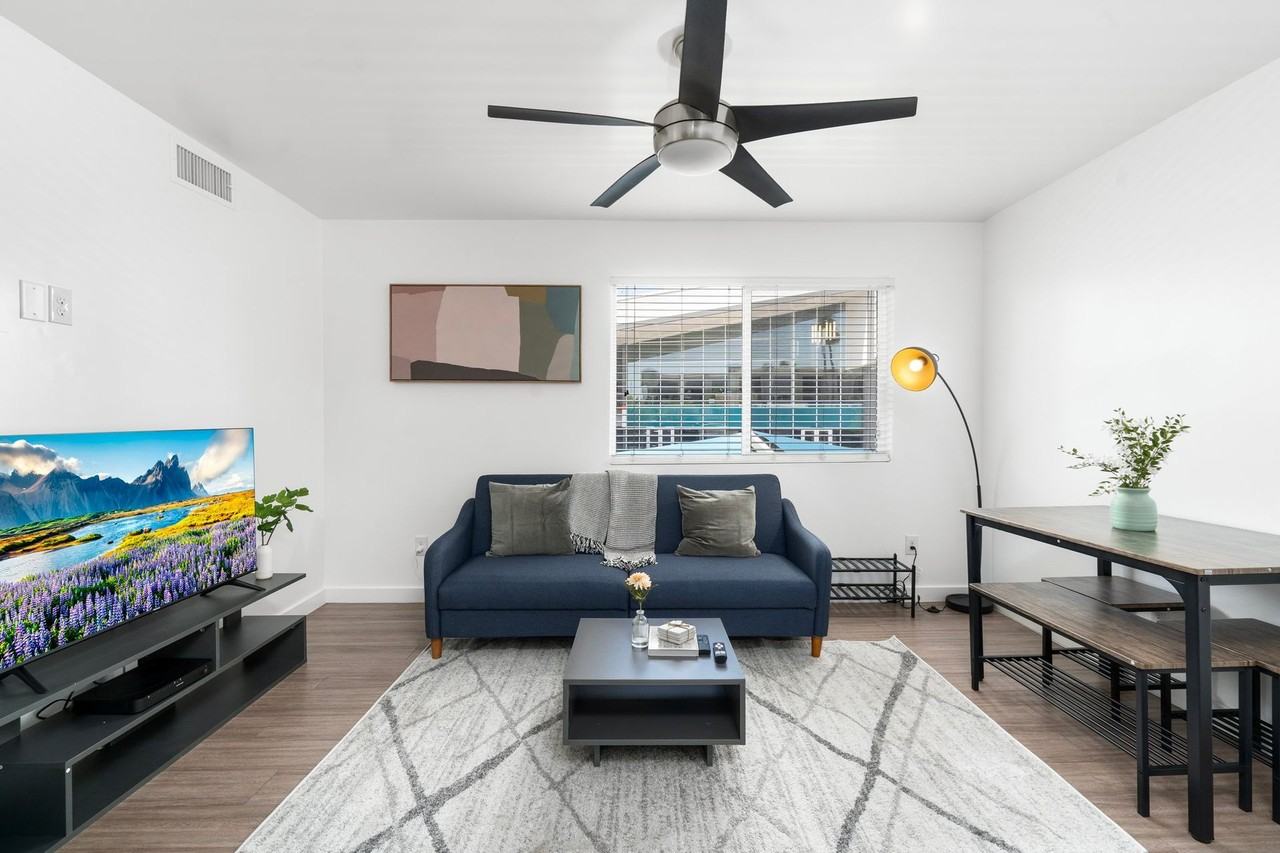 Fringe City View - Photo 2 of 22