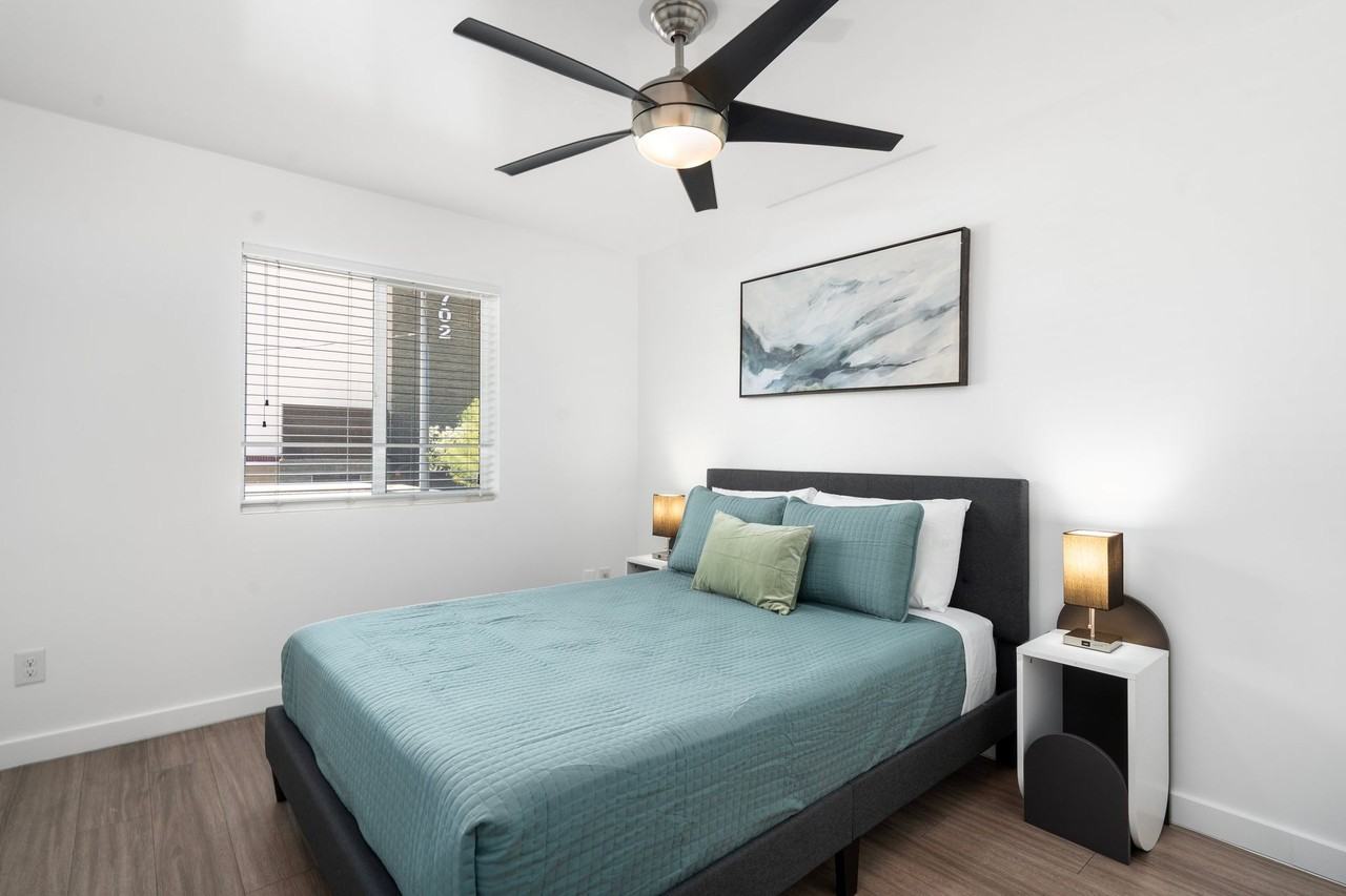 Fringe City View - Photo 5 of 22