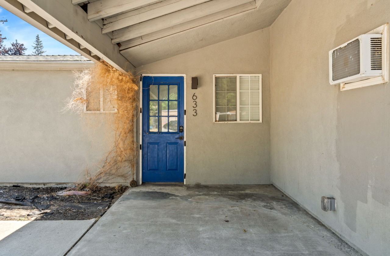 633 F Street - Photo 3 of 19