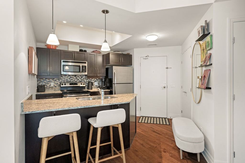 235 Kent Street #514 - Photo 4 of 32