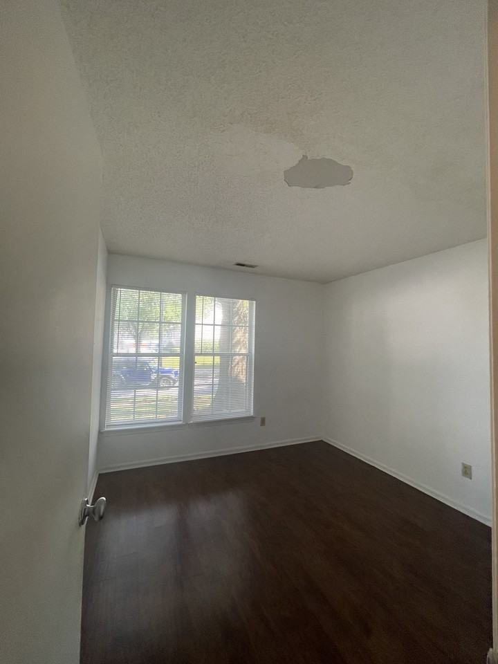 9601 Vinca Circle #A - Photo 5 of 16