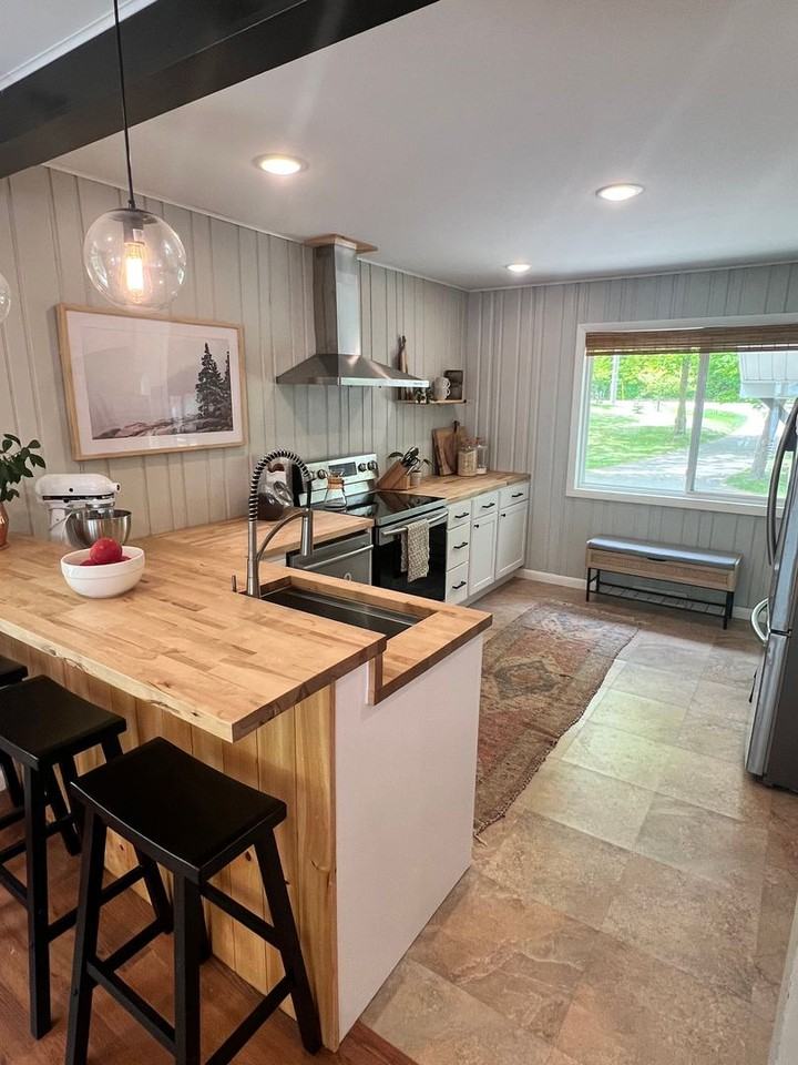 1926 Island View Dr Ne - Photo 6 of 17