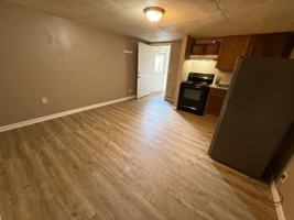 featured image of 815 Crescent Dr