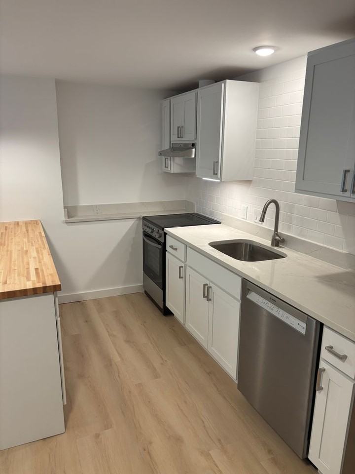 200 Laurel Street - Photo 3 of 22