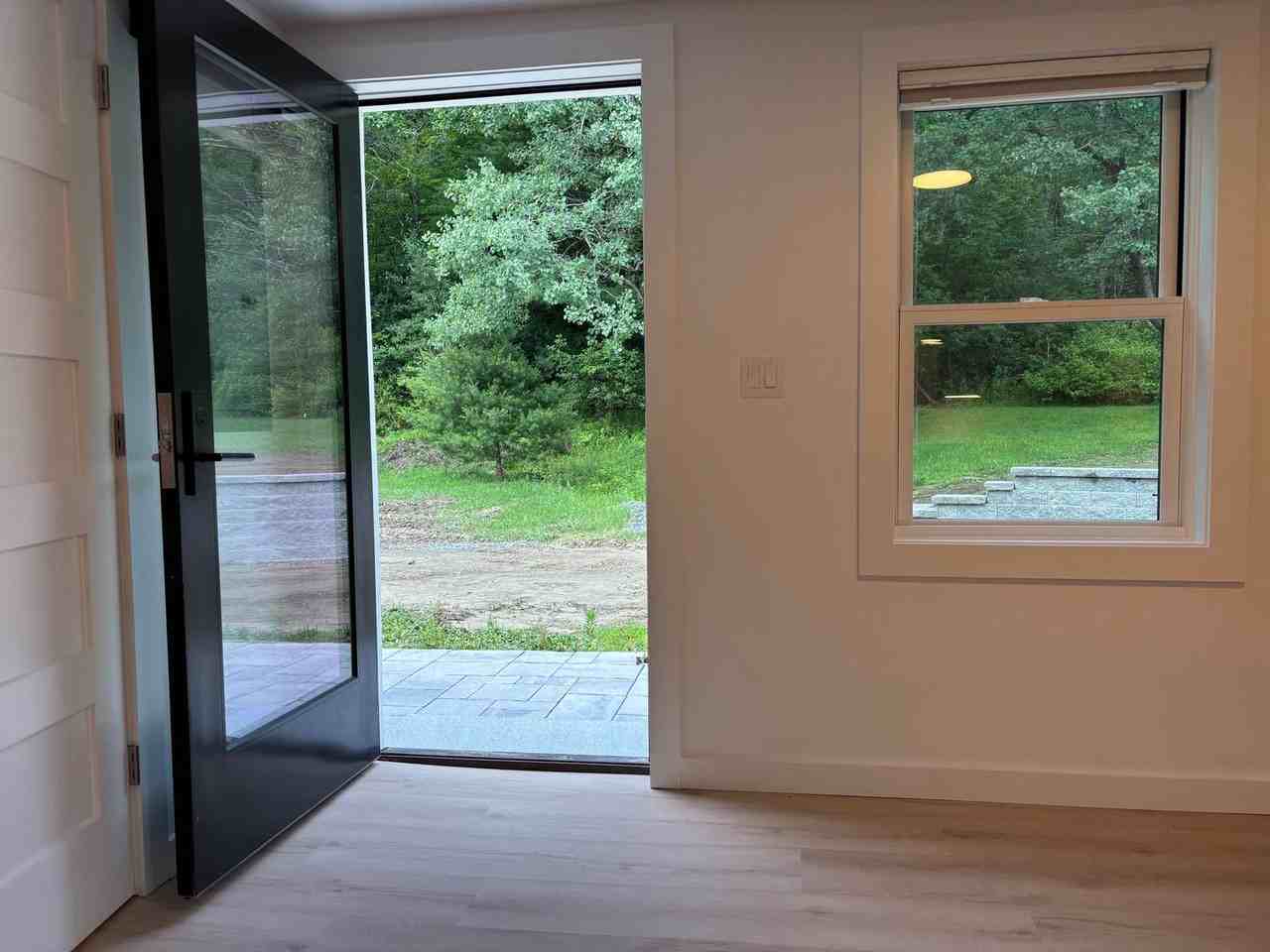 200 Laurel Street - Photo 5 of 22