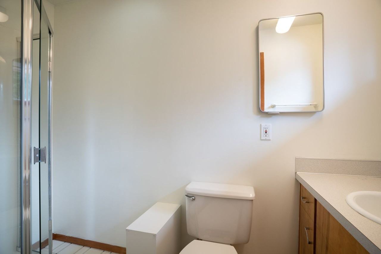 515 Southeast 12th Avenue - Photo 5 of 31