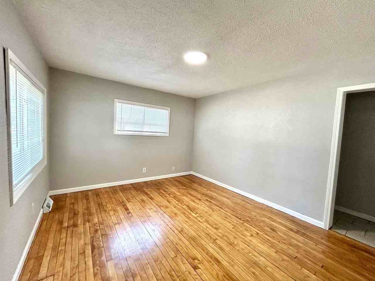 1923 Ray St - Photo 3 of 15