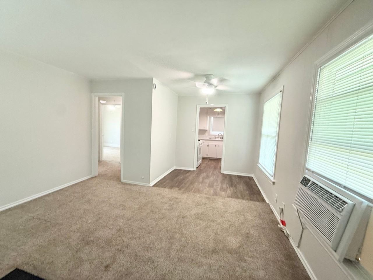 117 Oak Dr - Photo 2 of 15