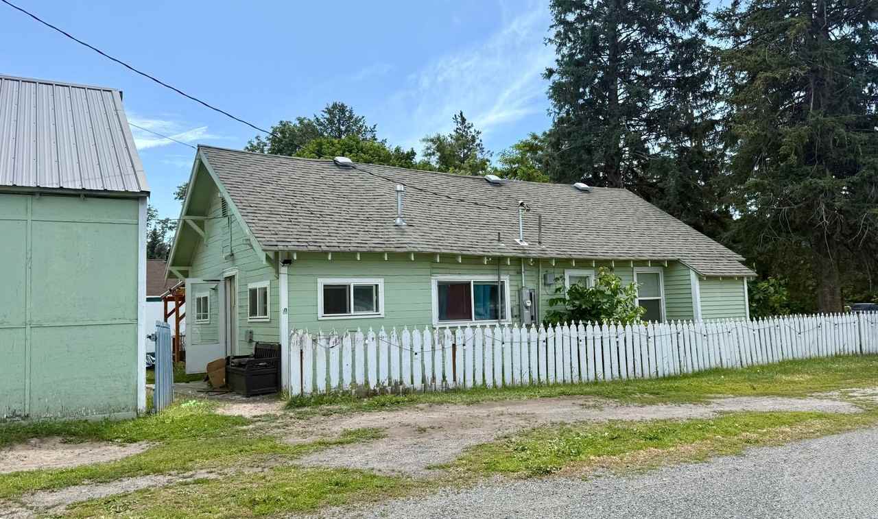 973 N College St - Photo 2 of 2