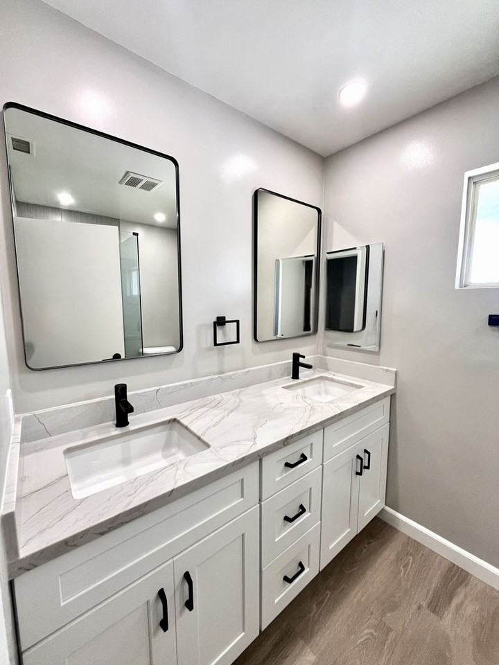 1024 Cypress St - Photo 3 of 16