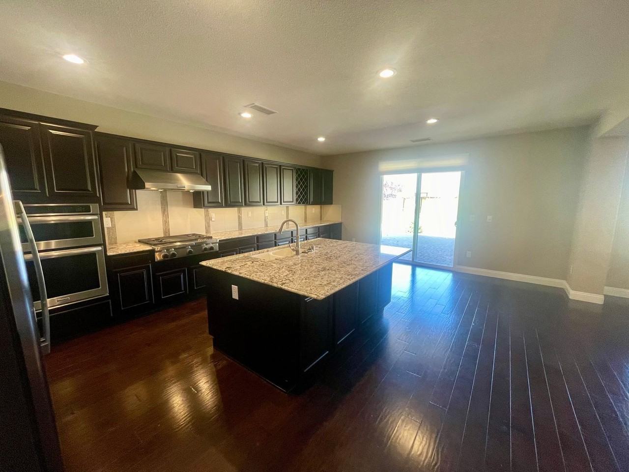 9900 Copenhagen Way - Photo 3 of 20